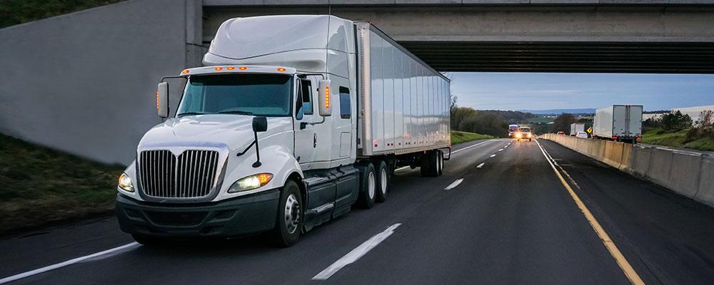Peoria speeding truck driver crash attorney